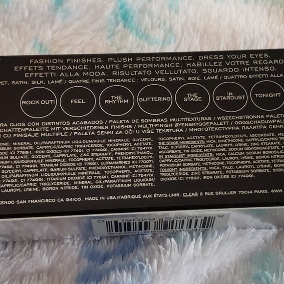 Marc Jacobs Provocouture EyeConic Eyeshadow Palette $40 - Picture 3 of 8